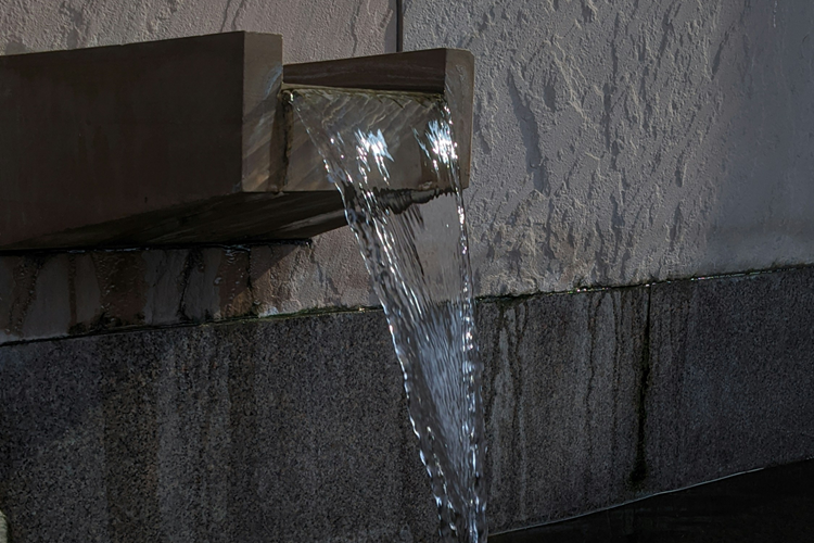 CÓMO APROVECHAR EL AGUA DE LLUVIA: ESTRATEGIAS DE DISEÑO POR SUDS